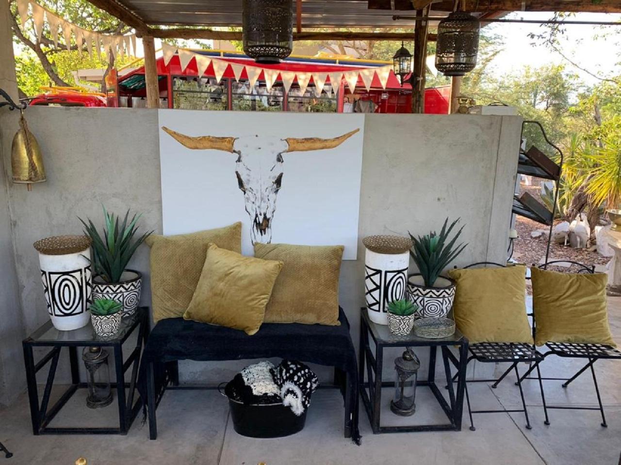 Villa Tarentaal Guest Farm à Outjo Extérieur photo