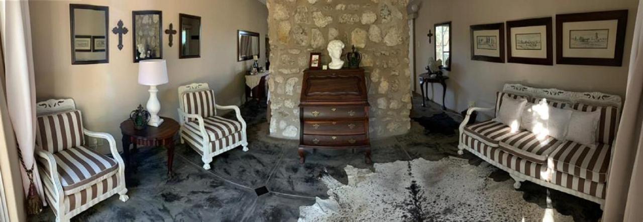 Villa Tarentaal Guest Farm à Outjo Extérieur photo